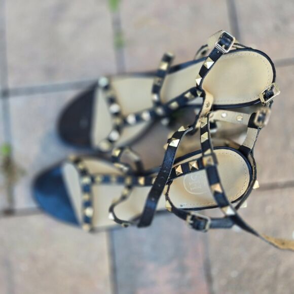 ASH Leather Studded T-Strap Block Heel Sandals Size 9 | Rockstud Black & Gold - Picture 10 of 10